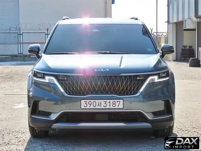 Kia Canival 9-Seater Prestige