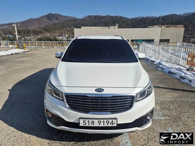 Kia Canival 9-seater Prestige