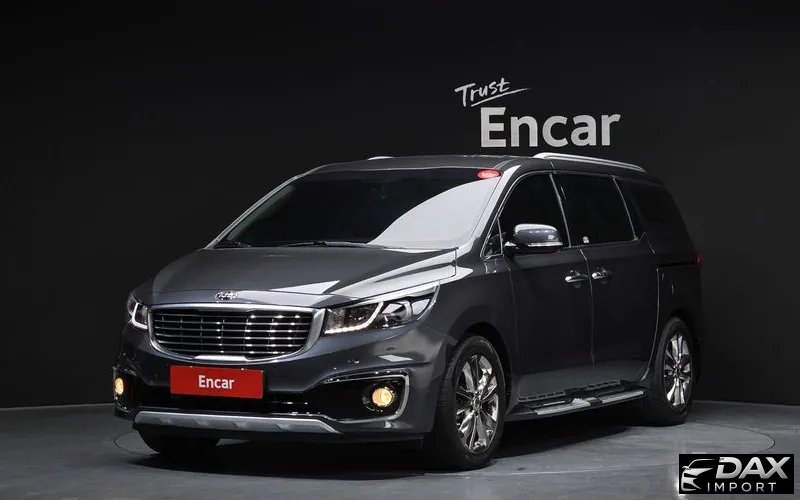 Kia Canival 7-seater Limousine