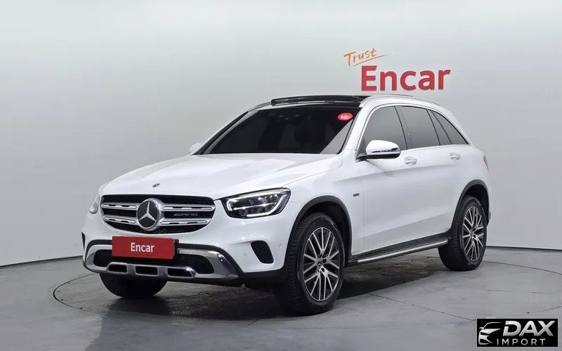 Mercedes-Benz GLC-Class GLC300e 4MATIC