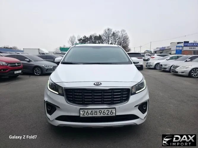 Kia Canival 9-Seater Prstige