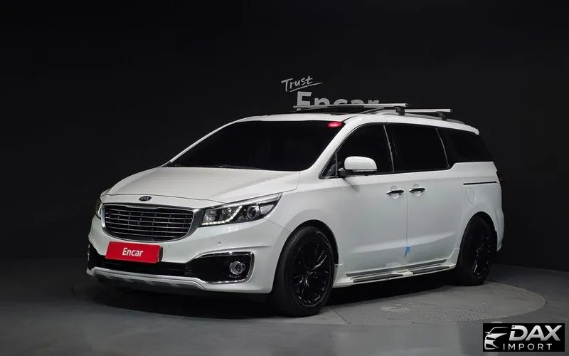 Kia Canival 7-seater Limousine