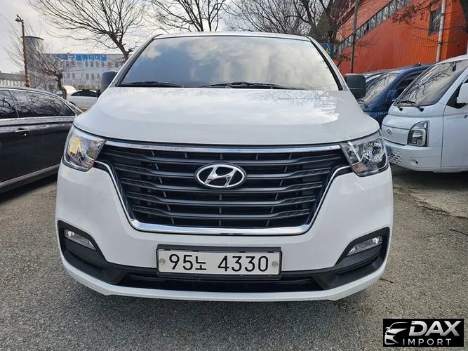 Hyundai Starex Van 5-Seater