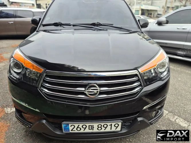 KG_Mobility_Ssangyong KORANDO 2WD LT 11-seater