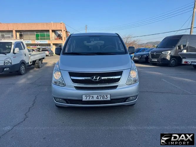 Hyundai Starex 12-Seater Wagon
