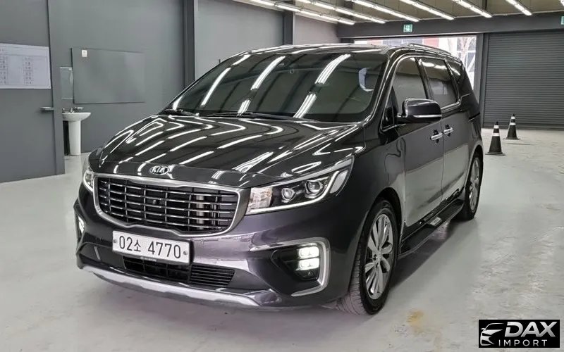 Kia Canival 7-Seater Limousine