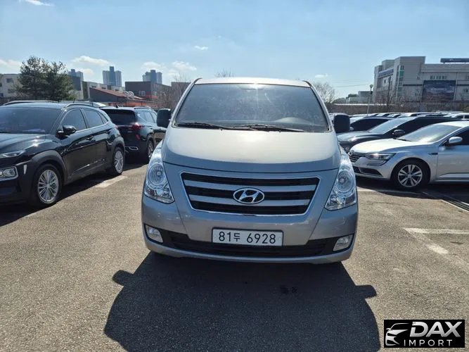 Hyundai Starex 3-Seater VAN