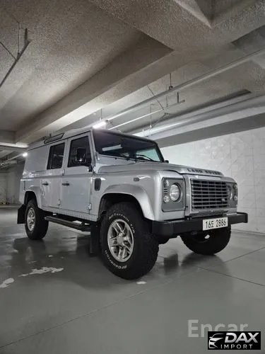 Land Rover Defender 110