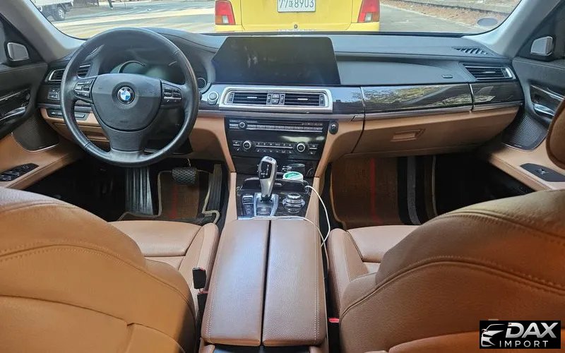 BMW 7-Series 750Li xDrive
