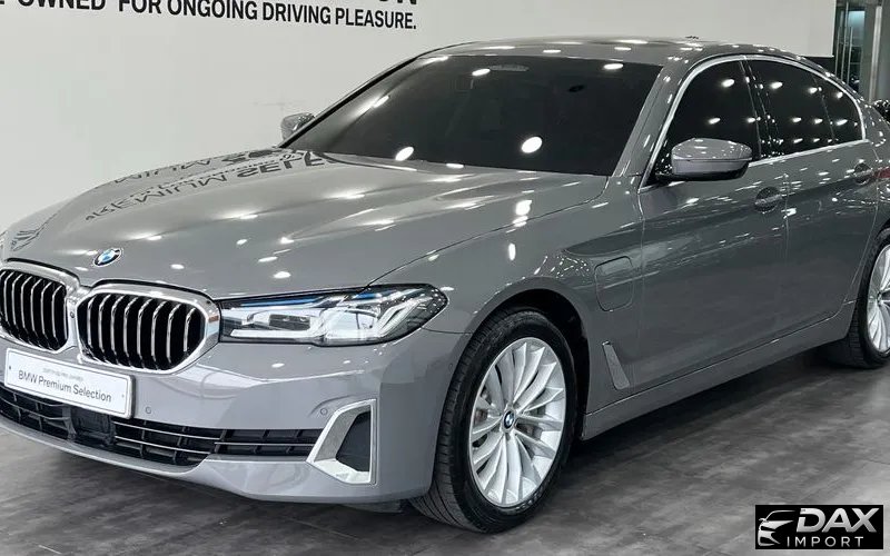 BMW 5-Series 530e Luxury
