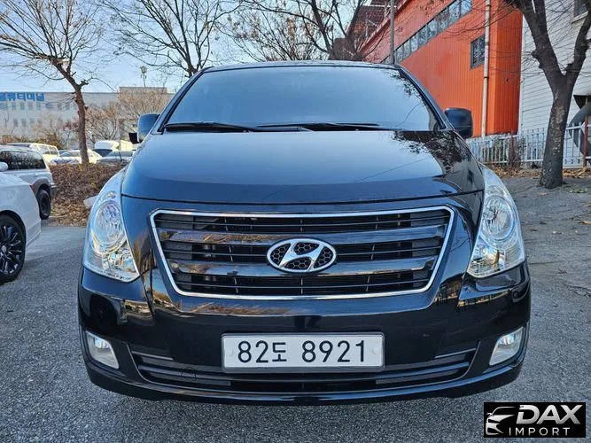 Hyundai Starex 5-Seater VAN