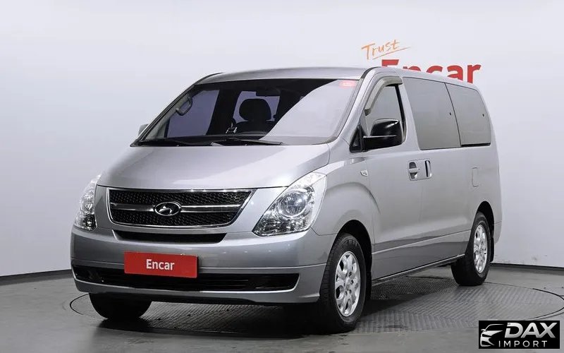 Hyundai Starex 12-Seater Wagon