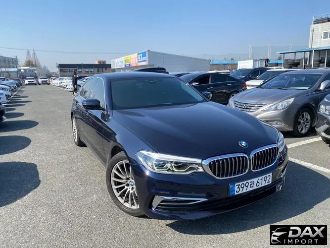 BMW 5-Series 520i Luxury