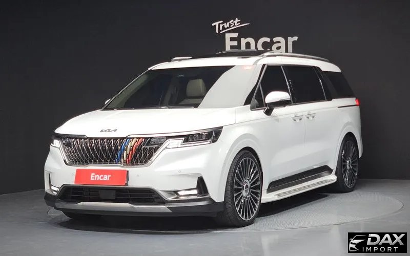Kia Canival Gasoline 7-Seater Signature