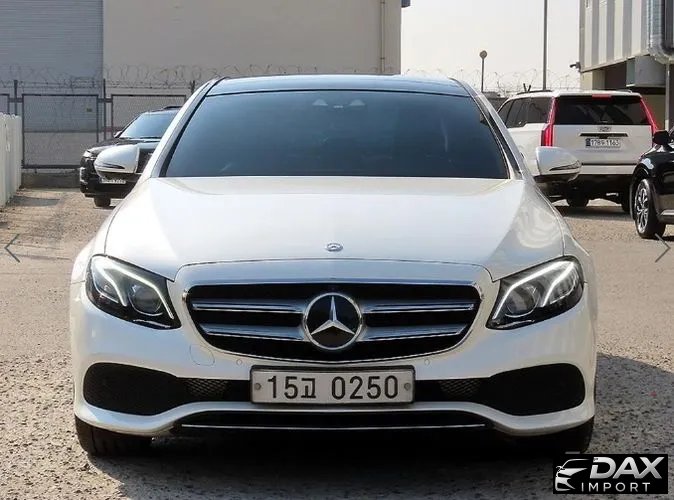 Mercedes-Benz E-Class E300 AV Intelligent Drive
