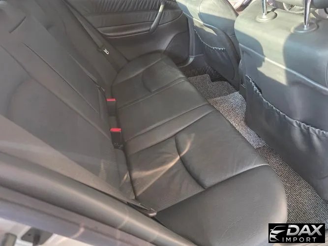 Mercedes-Benz C-Class C200K