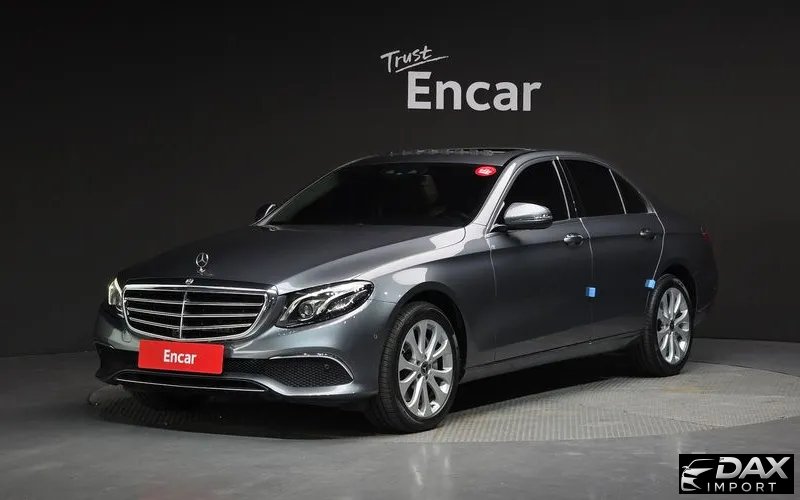Mercedes-Benz E-Class E300 4MATIC Exclusive