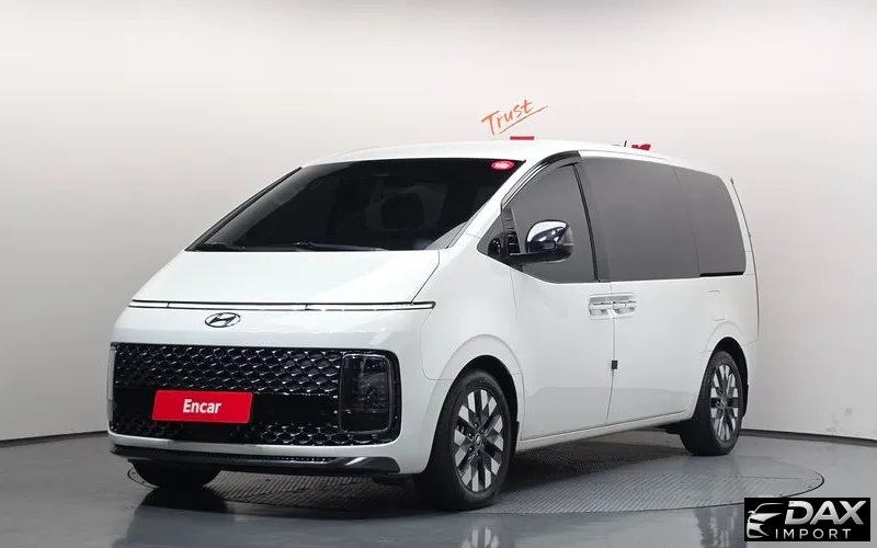 Hyundai Staria L3.5 Lounge 7-Seater