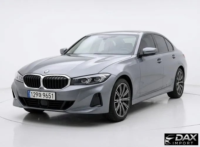 BMW 3-Series 320i
