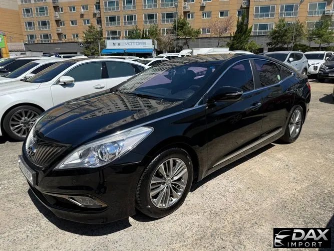 Hyundai Grandeur HG240 Modern