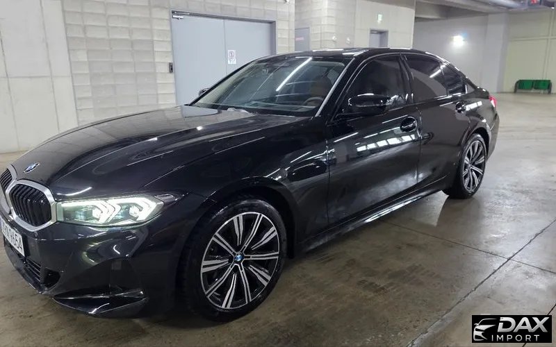 BMW 3-Series 320i
