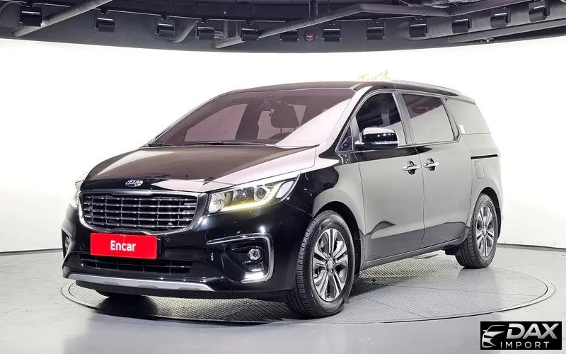 Kia Canival 9-Seater Luxury