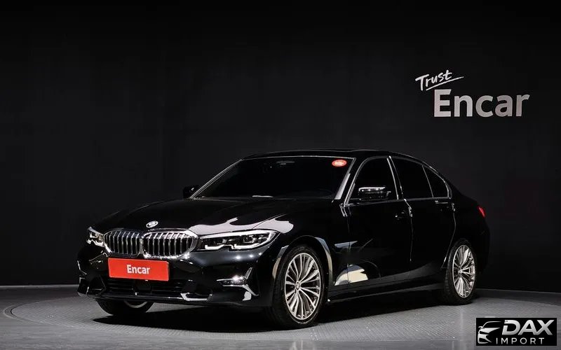 BMW 3-Series 320i Luxury