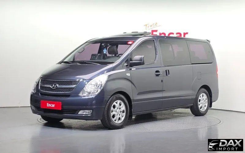Hyundai Starex 12-Seater Wagon
