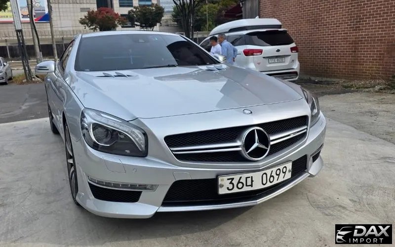 Mercedes-Benz SL-Class SL63 AMG