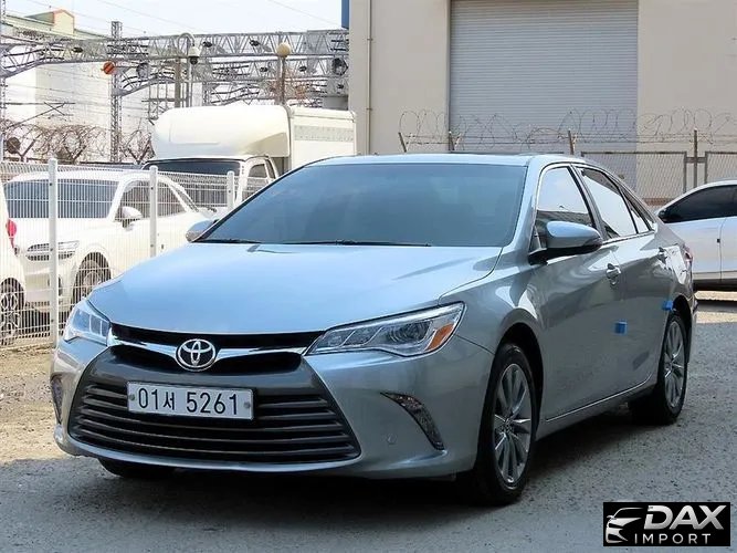 Toyota Camry 2.5 XLE
