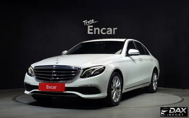 Mercedes-Benz E-Class E300 4MATIC Exclusive