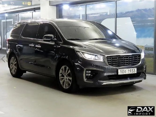 Kia Canival 9-Seater Noblesse