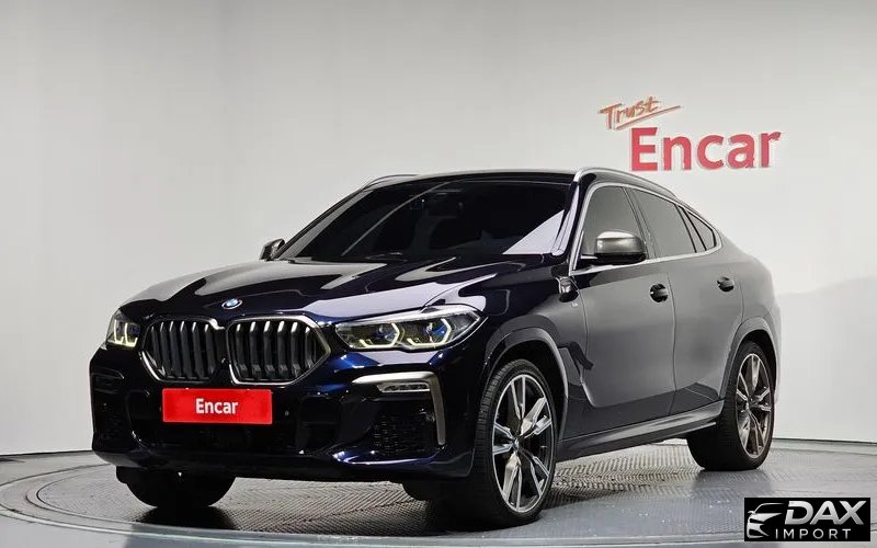 BMW X6 M50i