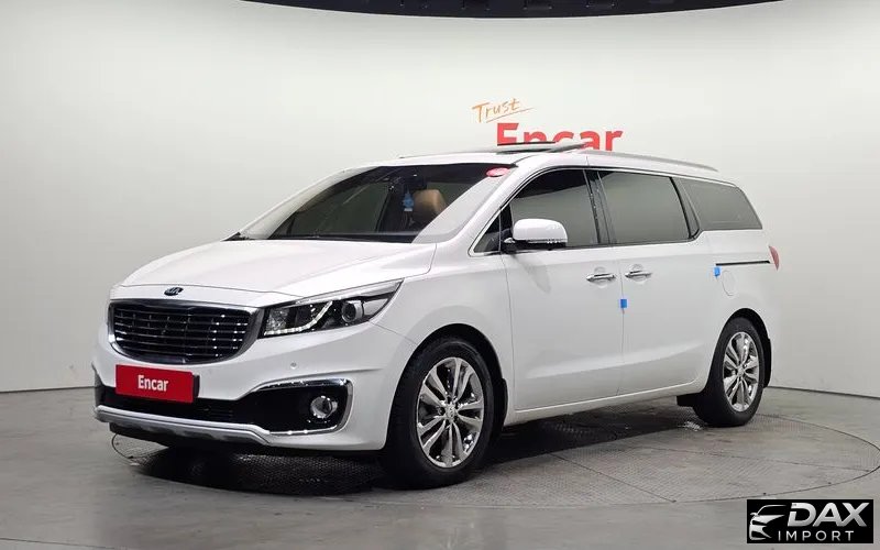Kia Canival 7-seater Limousine