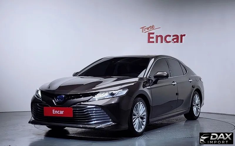 Toyota Camry 2.5 XLE Hybrid