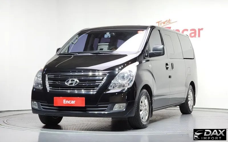 Hyundai Starex 12-Seater Wagon
