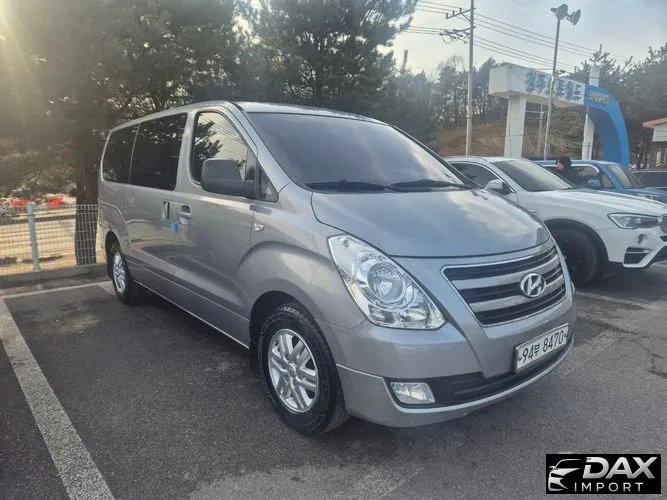 Hyundai Starex 3-Seater VAN