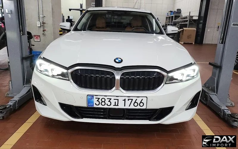 BMW 3-Series 320i