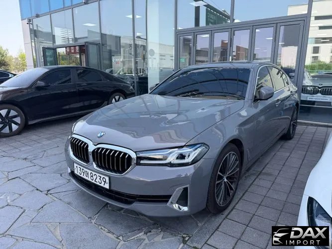 BMW 5-Series 540i xDrive Luxury