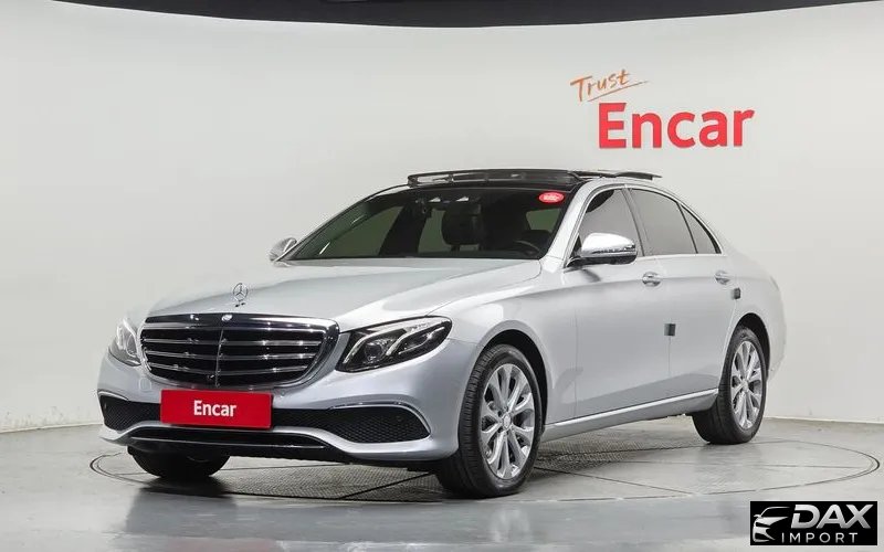 Mercedes-Benz E-Class E300 4MATIC Exclusive