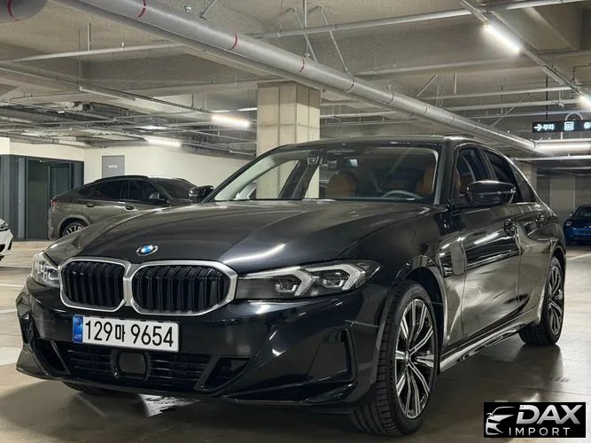 BMW 3-Series 320i