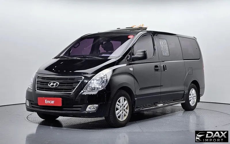 Hyundai Starex 12-Seater Wagon