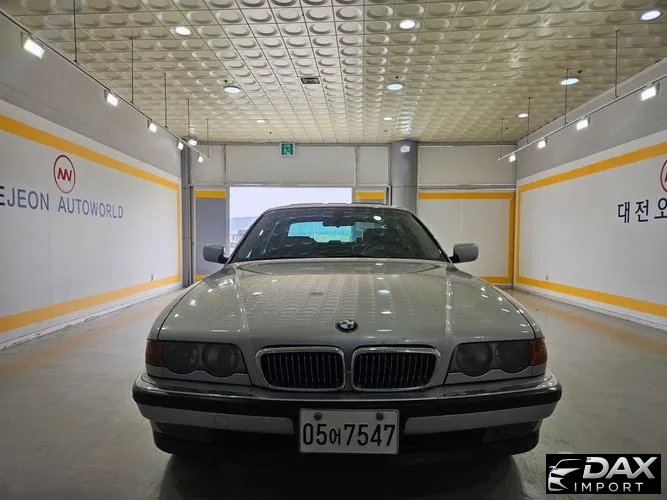 BMW 7-Series 735iL
