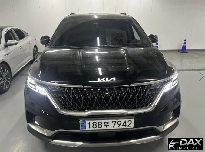 Kia Canival Gasoline 7-Seater Signature