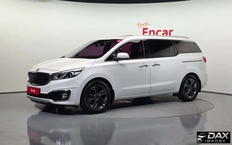 Kia Canival 7-seater Limousine