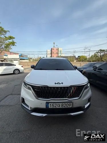 Kia Canival 9-Seater Signature