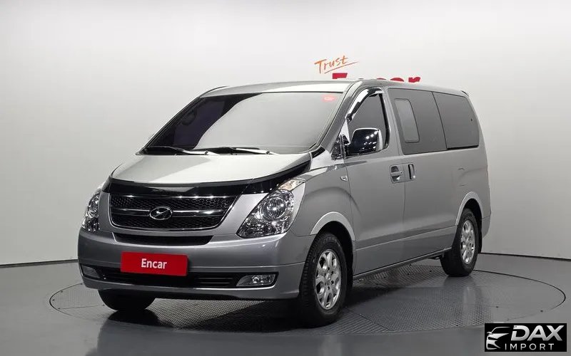 Hyundai Starex 12-Seater Wagon