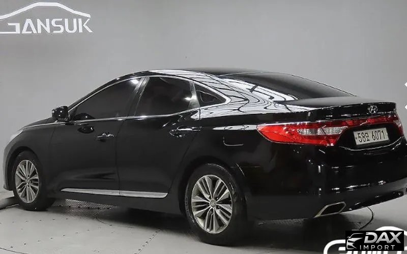 Hyundai Grandeur HG240 Modern