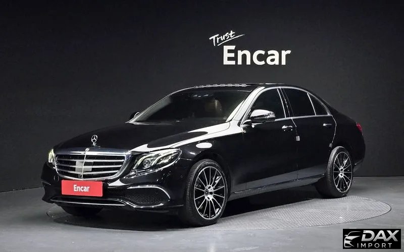 Mercedes-Benz E-Class E300 4MATIC Exclusive