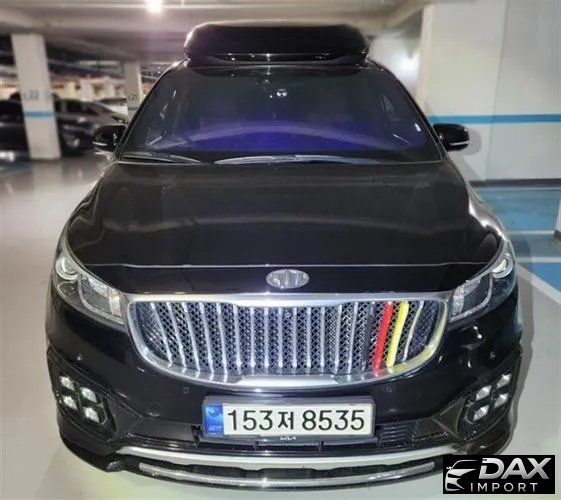 Kia Canival 7-seater Hi-limousine
